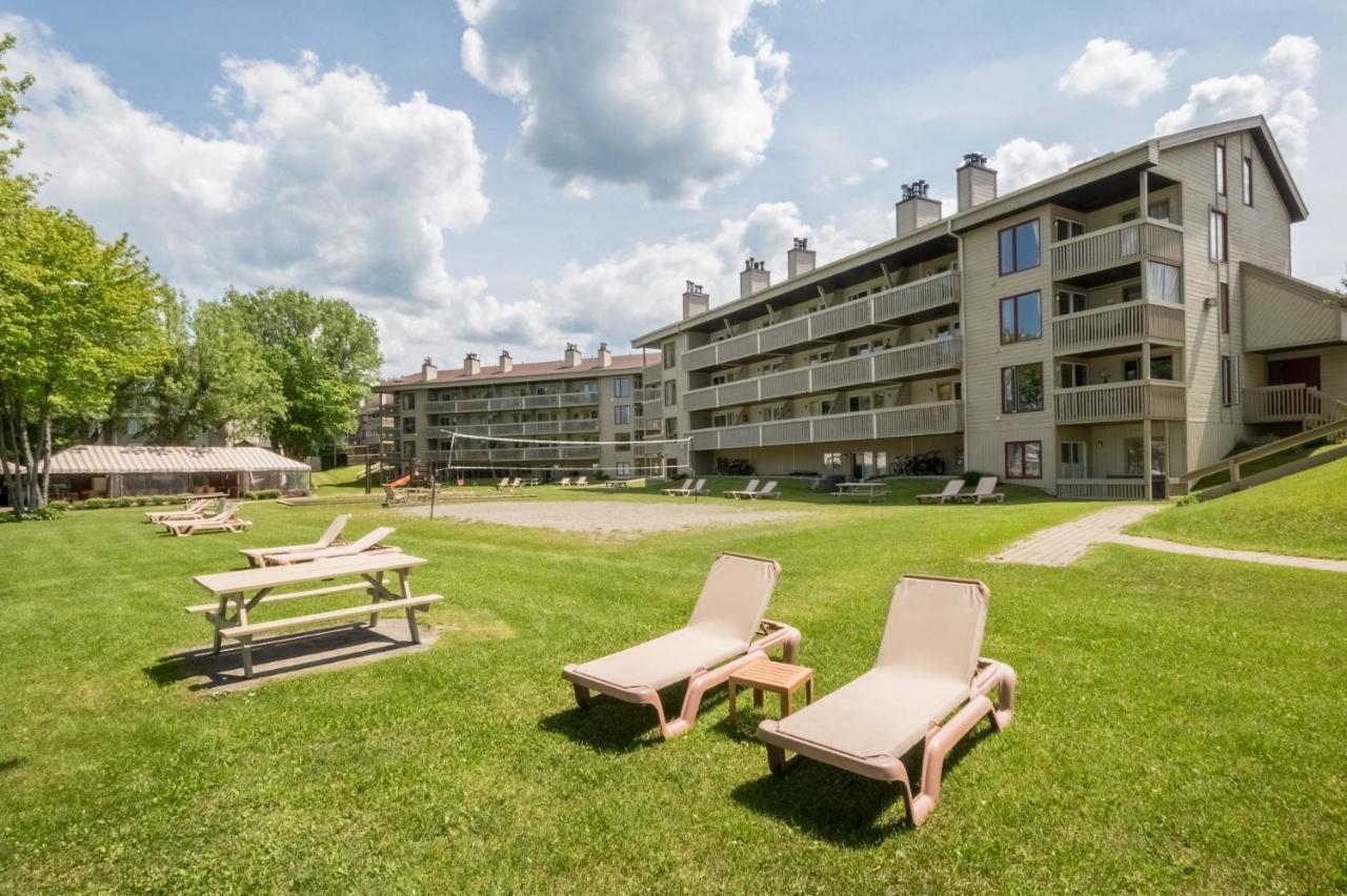 מגוג Location Tourisme Estrie - Oberge Du Village מראה חיצוני תמונה