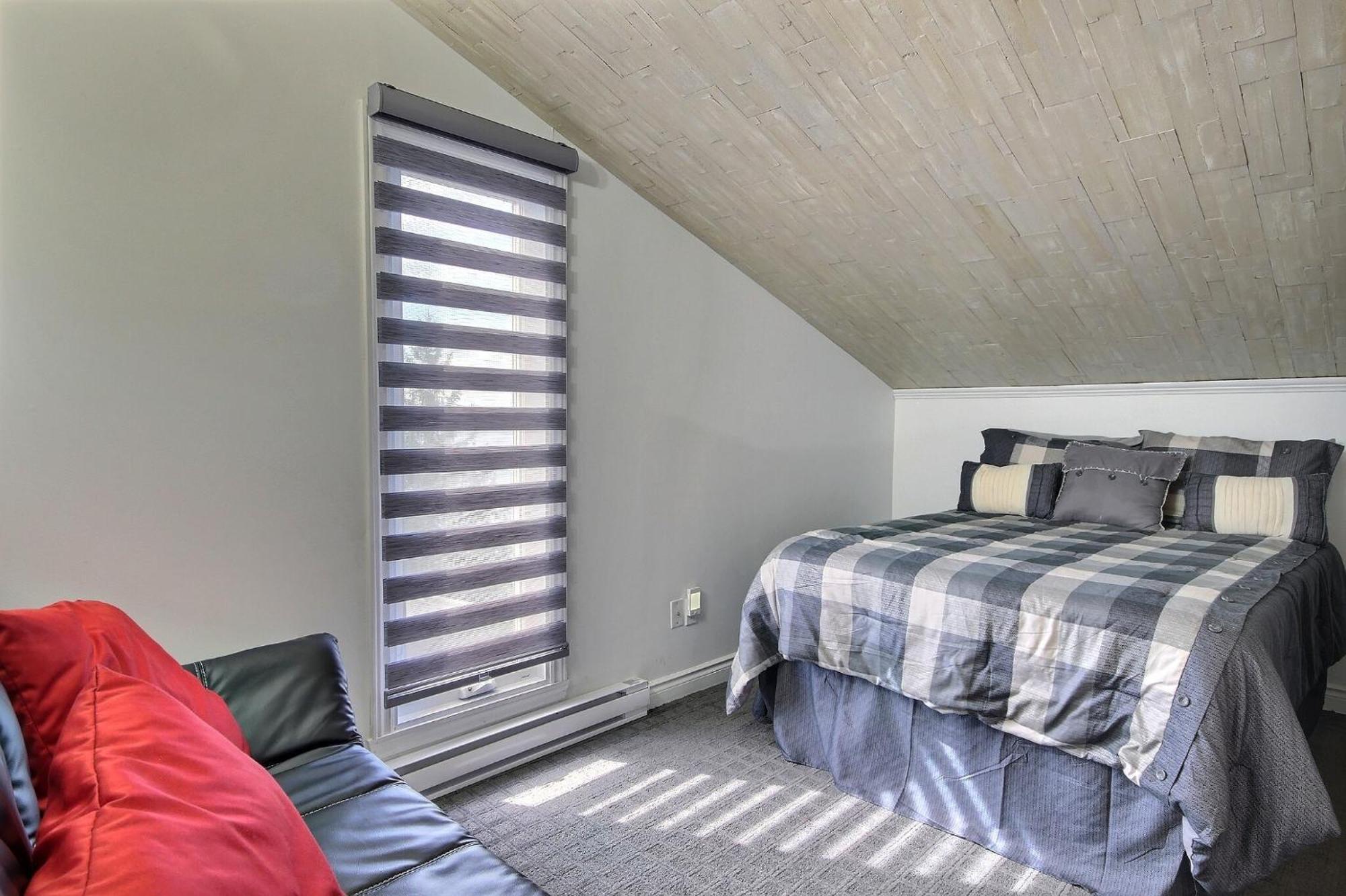 מגוג Location Tourisme Estrie - Oberge Du Village מראה חיצוני תמונה